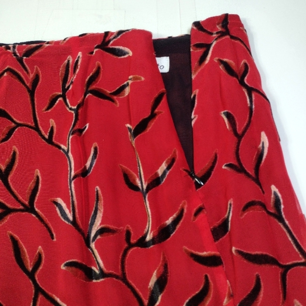 Tessuto Vintage Women's Red/Black Maxi Skirt Size (M) - Picture 12 of 12